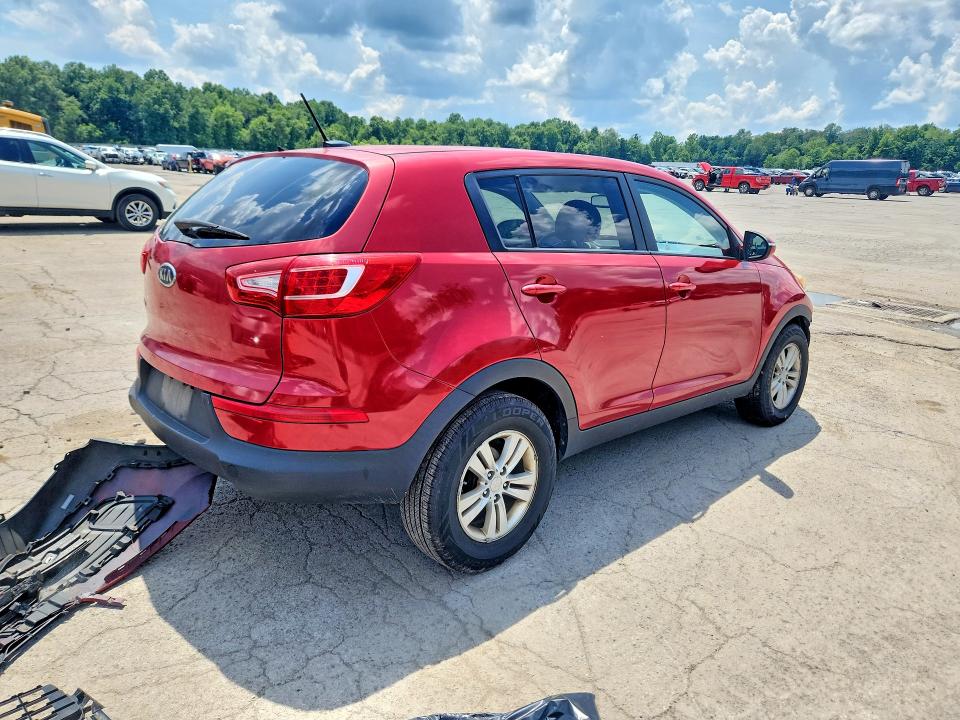 2011 Kia Sportage მანქანა იყიდება აუქციონზე, vin: KNDPB3A21B7075746, აუქციონის ნომერი: 60973346