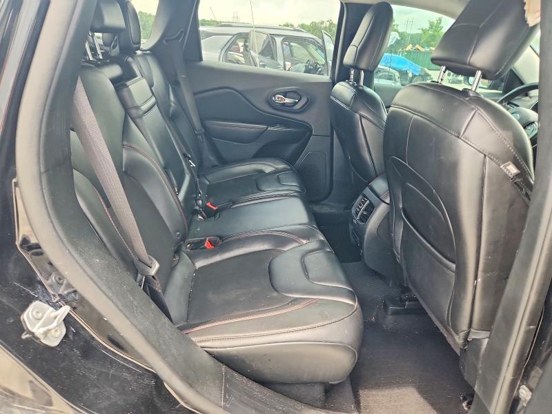 61060116 :رقم المزاد ، 1C4PJMBX0KD288532 vin ، 2019 Jeep Cherokee مزاد بيع