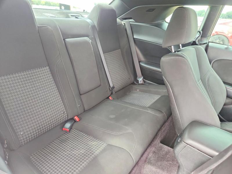 60697206 :رقم المزاد ، 2C3CDZBT8JH271290 vin ، 2018 Dodge Challenger مزاد بيع