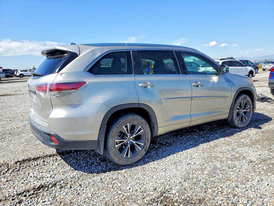 60198736 :رقم المزاد ، 5TDJKRFH4GS338198 vin ، 2016 Toyota Highlander مزاد بيع