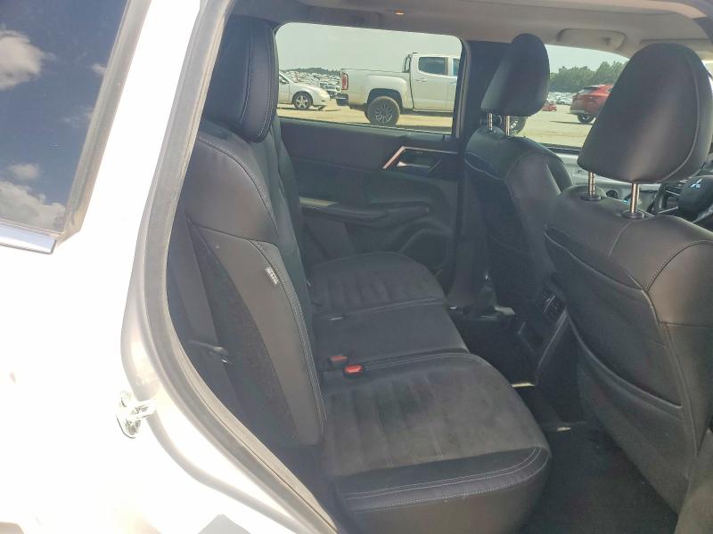 61156746 :رقم المزاد ، JA4J4UA8XNZ005496 vin ، 2022 Mitsubishi Outlander مزاد بيع