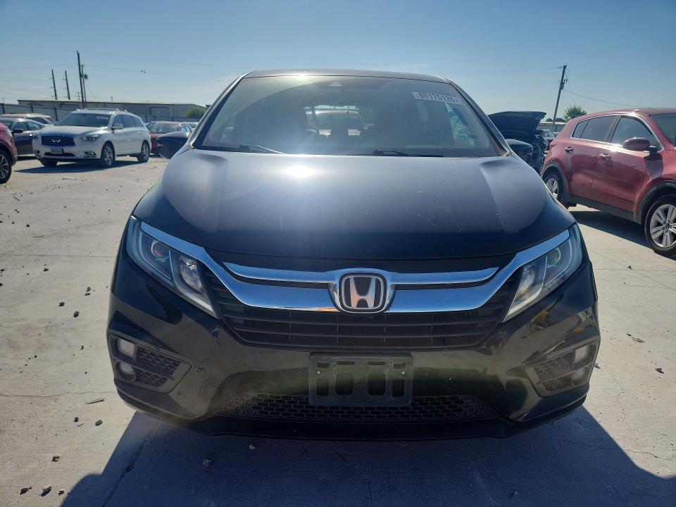 2018 Honda Odyssey მანქანა იყიდება აუქციონზე, vin: 5FNRL6H7XJB003882, აუქციონის ნომერი: 60175126
