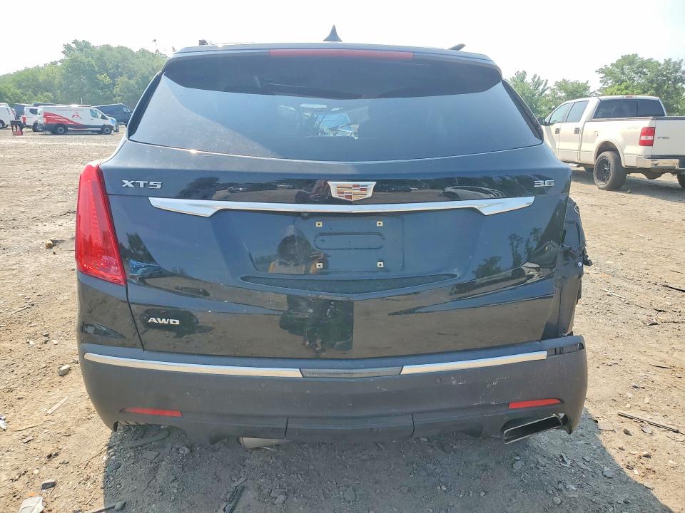 61245226 :رقم المزاد ، 1GYKNDRSXKZ290231 vin ، 2019 Cadillac Xt5 مزاد بيع
