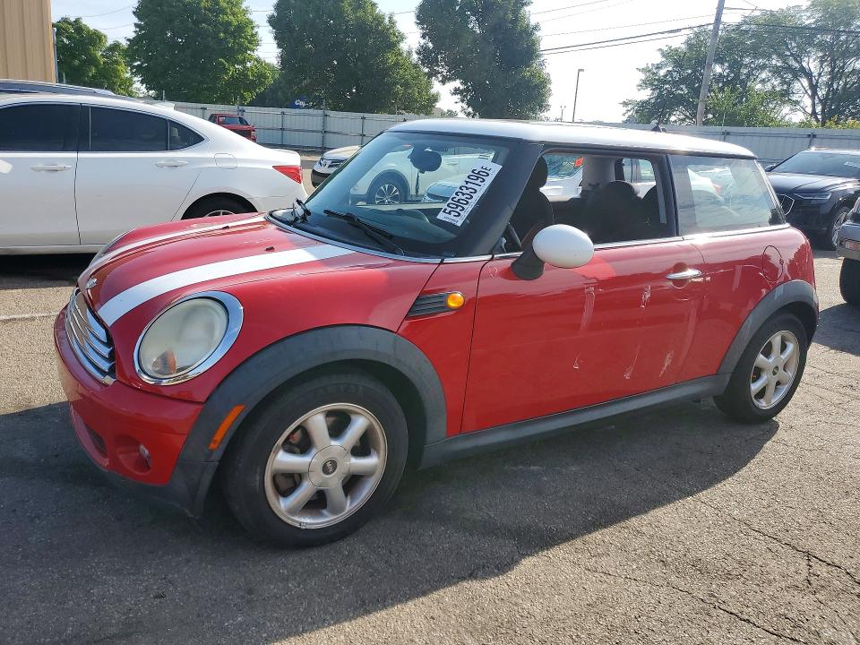 Продажа на аукционе авто 2007 Mini Cooper, vin: WMWMF33557TT51758, номер лота: 59633196