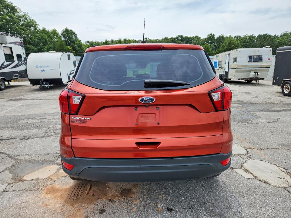 Продаж на аукціоні авто 2019 Ford Escape, vin: 1FMCU0F79KUB60097, номер лоту: 62070046