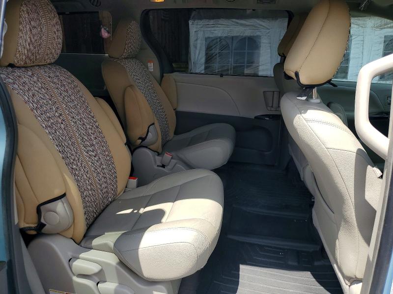 2015 Toyota Sienna მანქანა იყიდება აუქციონზე, vin: 5TDDK3DC3FS108460, აუქციონის ნომერი: 61810666