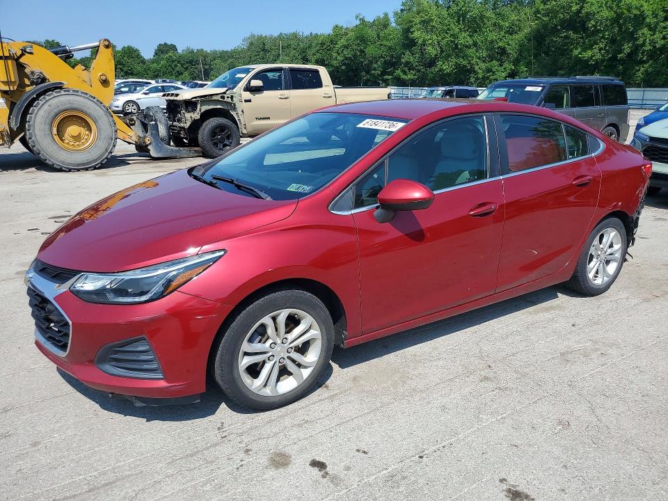 61841736 :رقم المزاد ، 1G1BE5SM2K7141839 vin ، 2019 Chevrolet Cruze مزاد بيع