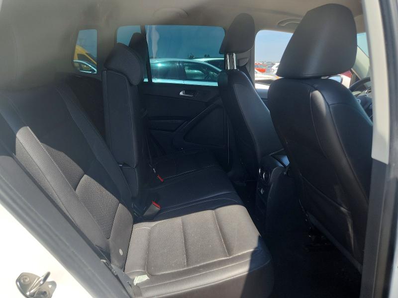 2014 Volkswagen Tiguan მანქანა იყიდება აუქციონზე, vin: WVGBV3AX5EW526812, აუქციონის ნომერი: 62874126