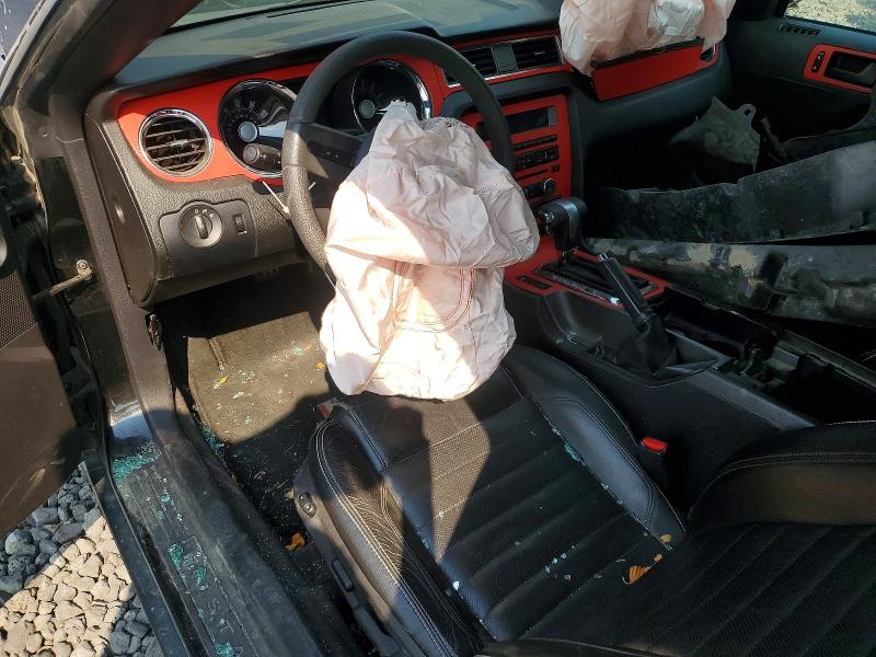62637736 :رقم المزاد ، 1ZVBP8AN9A5176396 vin ، 2010 Ford Mustang مزاد بيع