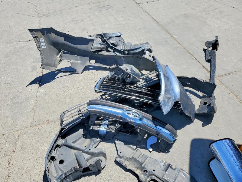 2015 Toyota Highlander მანქანა იყიდება აუქციონზე, vin: 5TDBKRFH8FS174974, აუქციონის ნომერი: 63016806