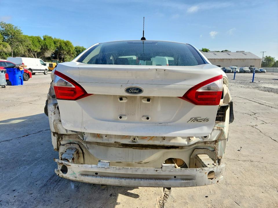 2015 Ford Fiesta მანქანა იყიდება აუქციონზე, vin: 3FADP4BJ7FM224484, აუქციონის ნომერი: 61978356