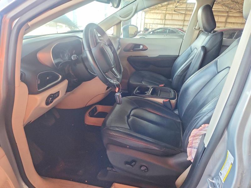 63187356 :رقم المزاد ، 2C4RC1BG5HR532635 vin ، 2017 Chrysler Pacifica مزاد بيع