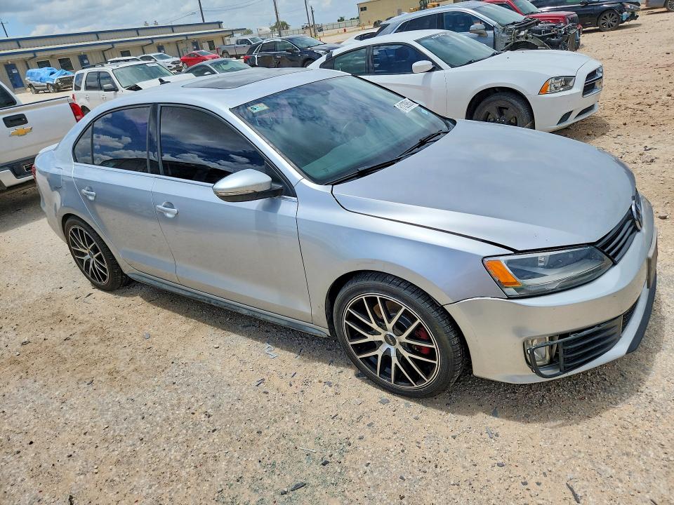 2015 Volkswagen Jetta მანქანა იყიდება აუქციონზე, vin: 3VW4S7AJ5FM265981, აუქციონის ნომერი: 61039636
