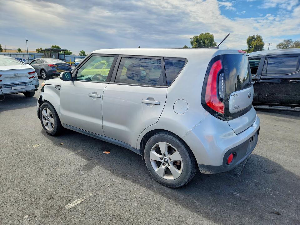 2018 Kia Soul მანქანა იყიდება აუქციონზე, vin: KNDJN2A27J7544330, აუქციონის ნომერი: 61015476