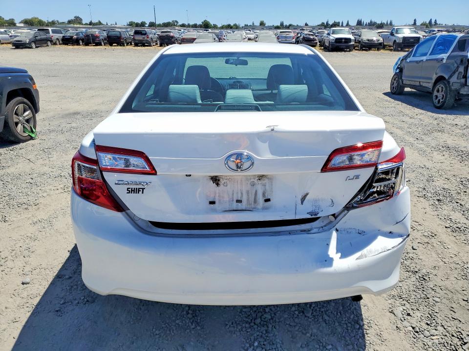 60241416 :رقم المزاد ، 4T4BF1FK2ER408538 vin ، 2014 Toyota Camry مزاد بيع