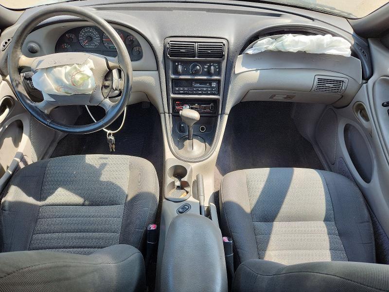 61702756 :رقم المزاد ، 1FAFP45X8XF133623 vin ، 1999 Ford Mustang مزاد بيع
