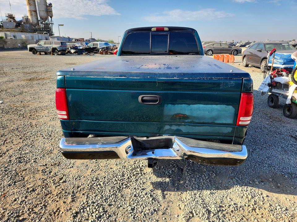 61835036 :رقم المزاد ، 1B7GL22X4WS687055 vin ، 1998 Dodge Dakota مزاد بيع
