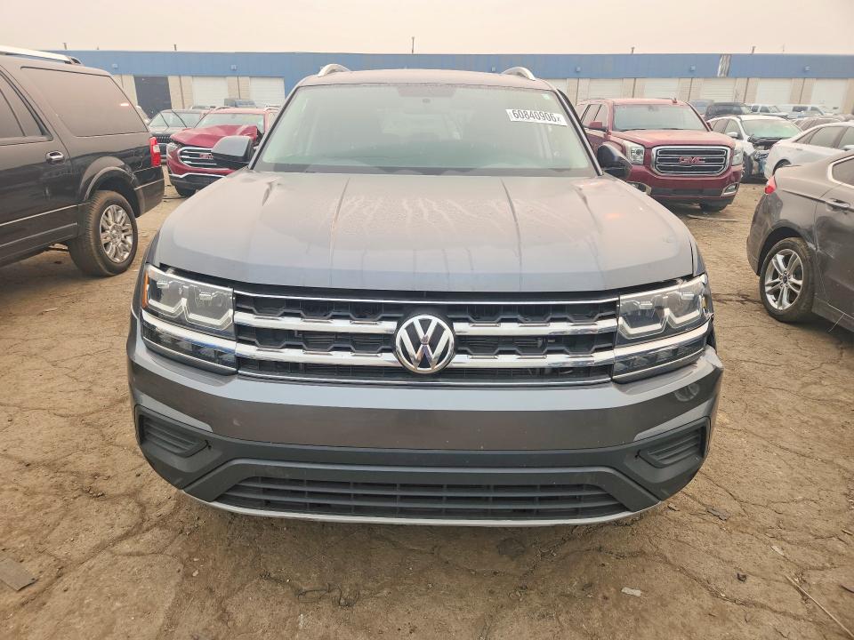 60840906 :رقم المزاد ، 1V2BR2CA9JC505578 vin ، 2018 Volkswagen Atlas مزاد بيع