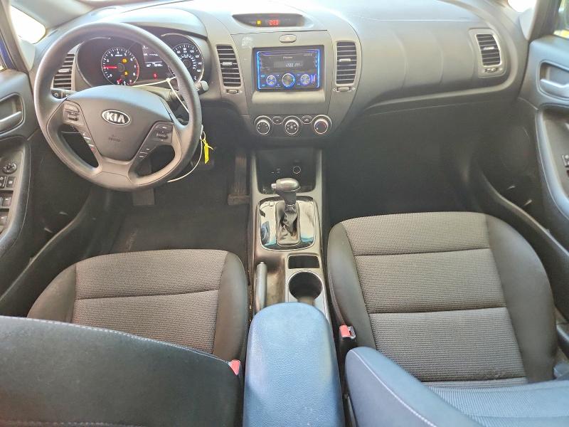 59820096 :رقم المزاد ، 3KPFK4A76HE156554 vin ، 2017 Kia Forte مزاد بيع