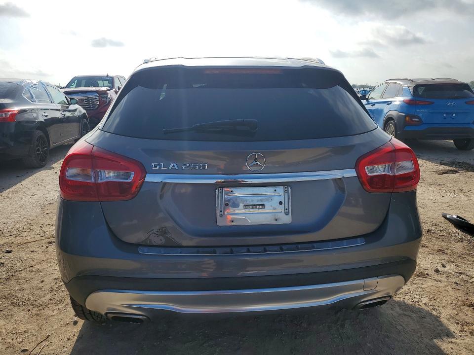 61295196 :رقم المزاد ، WDCTG4EB9GJ231388 vin ، 2016 Mercedes-benz Gla مزاد بيع