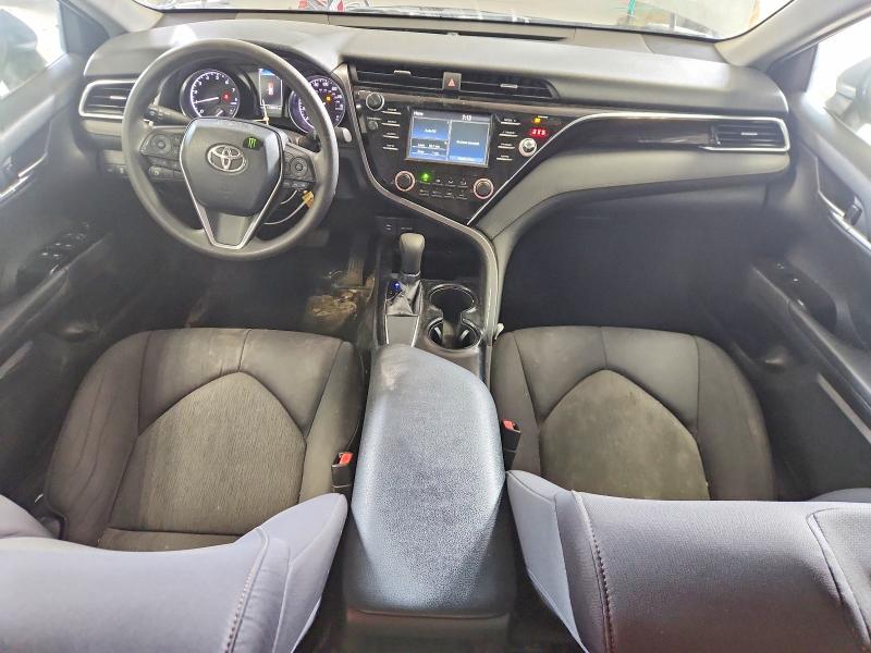 62170656 :رقم المزاد ، 4T1B11HK7JU086544 vin ، 2018 Toyota Camry مزاد بيع