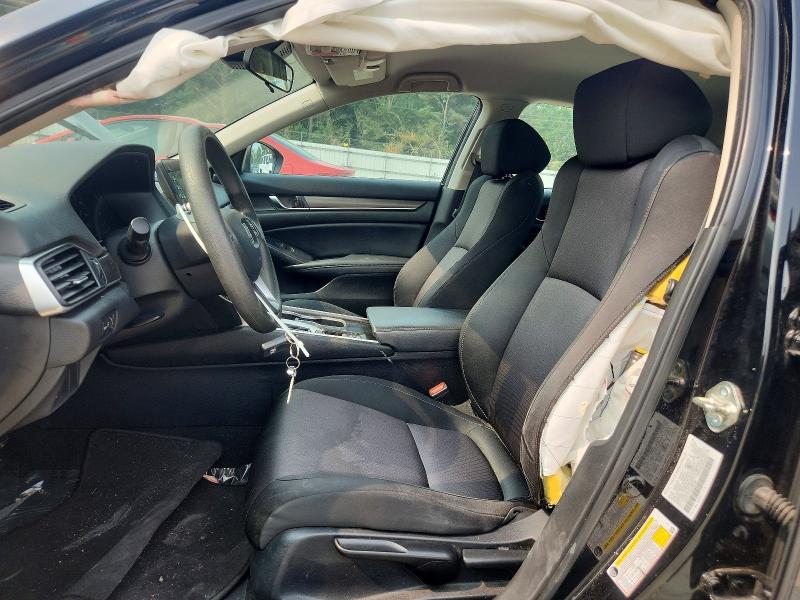 61837476 :رقم المزاد ، 1HGCV1F15JA266406 vin ، 2018 Honda Accord مزاد بيع