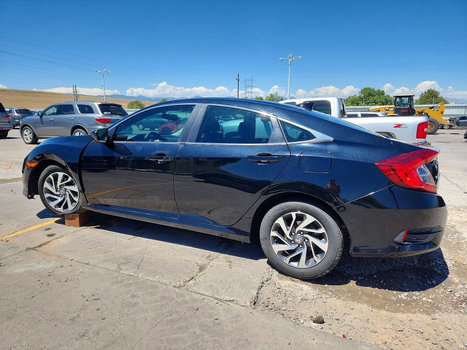 Продаж на аукціоні авто 2018 Honda Civic, vin: 19XFC2F74JE014168, номер лоту: 61057456