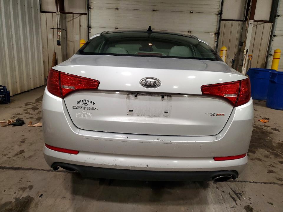 2011 Kia Optima მანქანა იყიდება აუქციონზე, vin: KNAGN4A70B5121472, აუქციონის ნომერი: 62581786