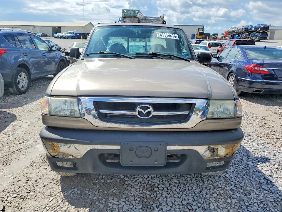 61119816 :رقم المزاد ، 4F4YR17E83TM17652 vin ، 2003 Mazda B4000 مزاد بيع