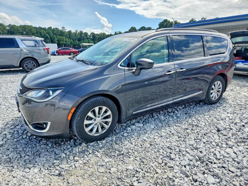 2017 Chrysler Pacifica მანქანა იყიდება აუქციონზე, vin: 2C4RC1BG4HR511839, აუქციონის ნომერი: 61748596