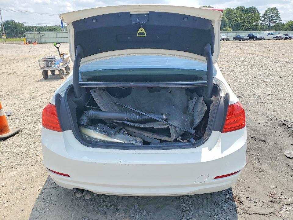 63233786 :رقم المزاد ، WBA3A5C53DF352083 vin ، 2013 Bmw 328 مزاد بيع