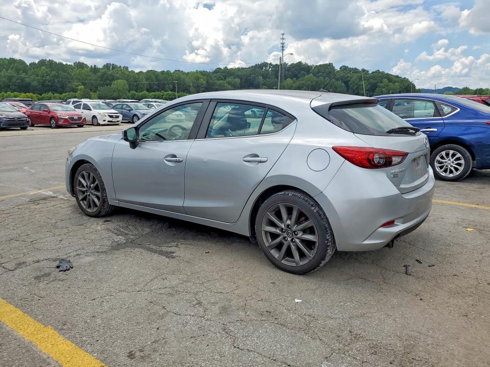 Продажа на аукционе авто 2018 Mazd 3, vin: 3MZBN1L32JM199571, номер лота: 61400136