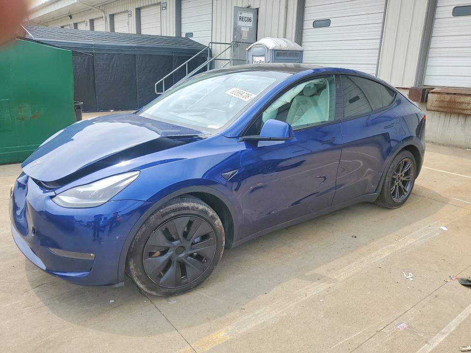 Продаж на аукціоні авто 2024 Tesla Model Y, vin: 7SAYGAEEXRF202774, номер лоту: 63569706