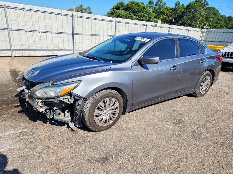 2017 Nissan Altima მანქანა იყიდება აუქციონზე, vin: 1N4AL3AP1HN323874, აუქციონის ნომერი: 60069916