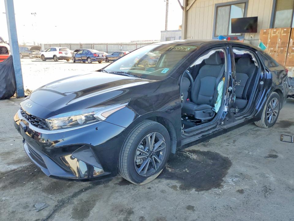59733536 :رقم المزاد ، 3KPF24AD4NE463142 vin ، 2022 Kia Forte مزاد بيع