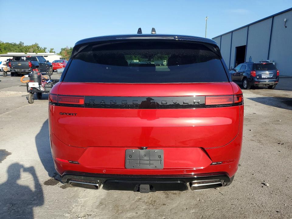 Продажа на аукционе авто 2024 Land Rover Range Rover Sport, vin: SAL1L9FUXRA168691, номер лота: 61917886