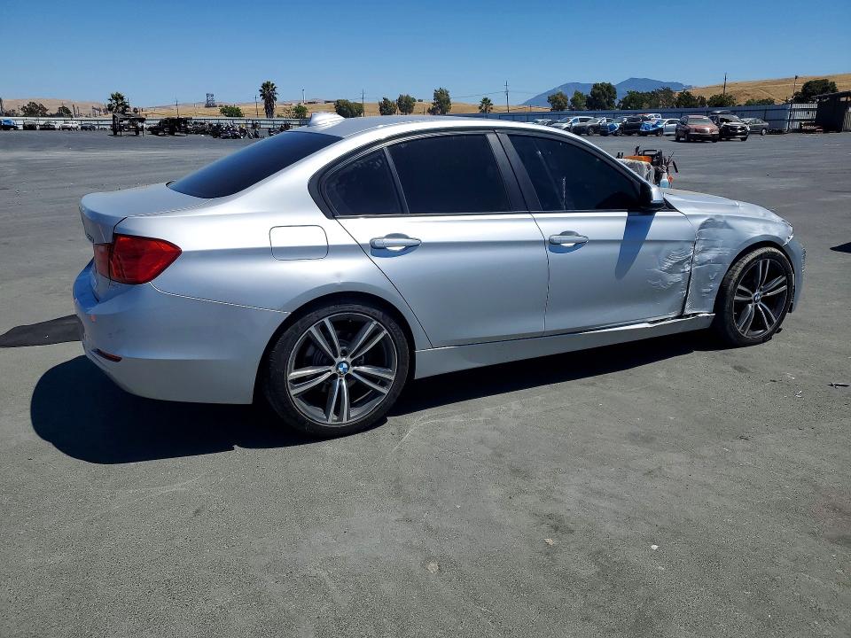 63165946 :رقم المزاد ، WBA3A5G56ENP27160 vin ، 2014 Bmw 328 مزاد بيع