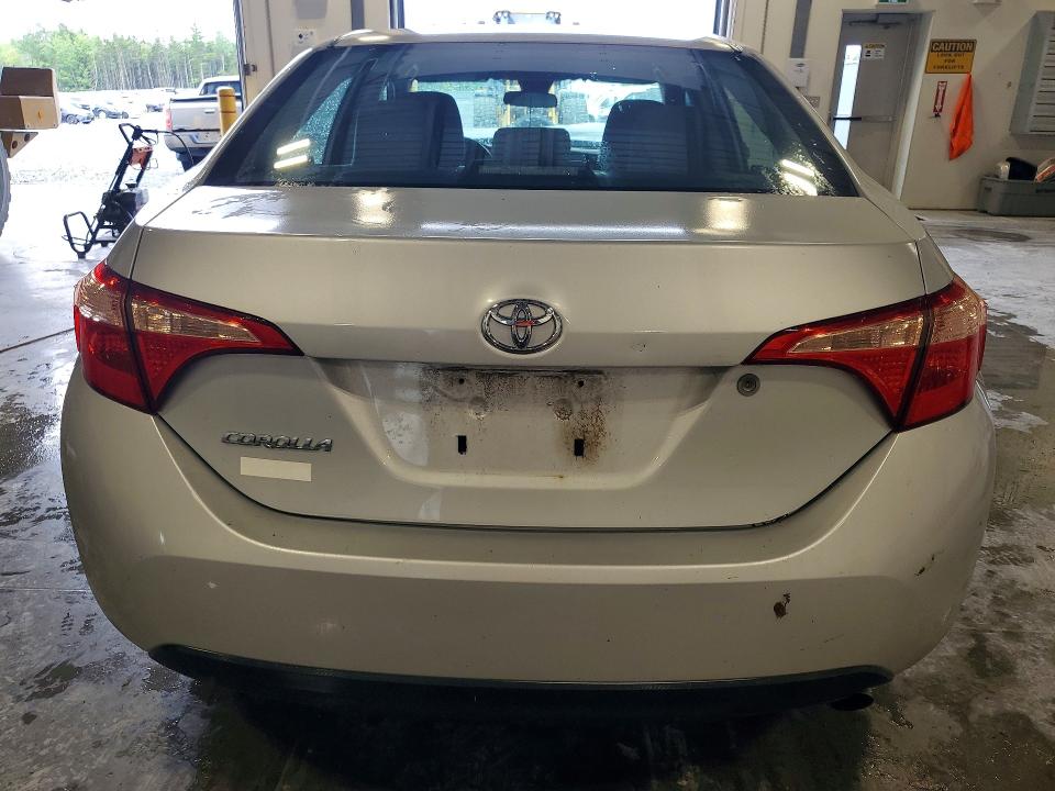 Продажа на аукционе авто 2017 Toyota Corolla, vin: 2T1BURHE6HC815743, номер лота: 61794566