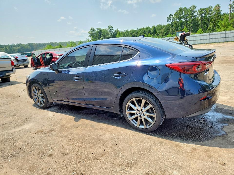 62333116 :رقم المزاد ، 3MZBN1W34JM218620 vin ، 2018 Mazda 3 مزاد بيع