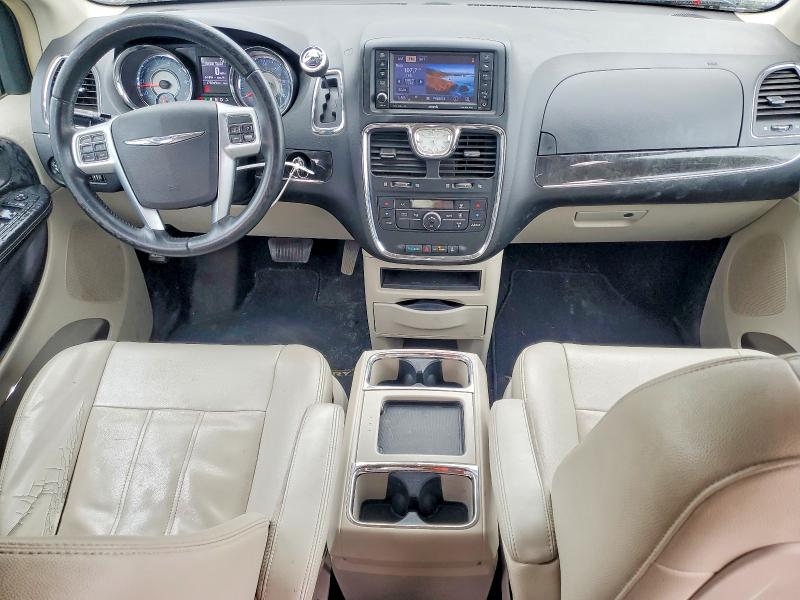 59325576 :رقم المزاد ، 2C4RC1BG1DR593992 vin ، 2013 Chrysler Town & Country مزاد بيع