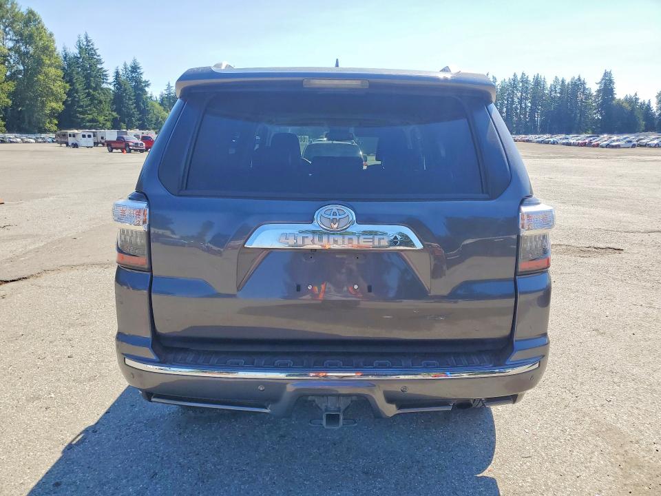60960396 :رقم المزاد ، JTEBU5JR0J5574797 vin ، 2018 Toyota 4runner مزاد بيع