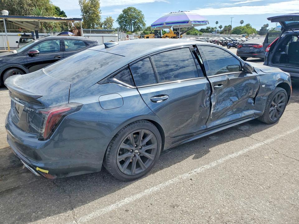61947056 :رقم المزاد ، 1G6DP5RK5N0136181 vin ، 2022 Cadillac Ct5 مزاد بيع