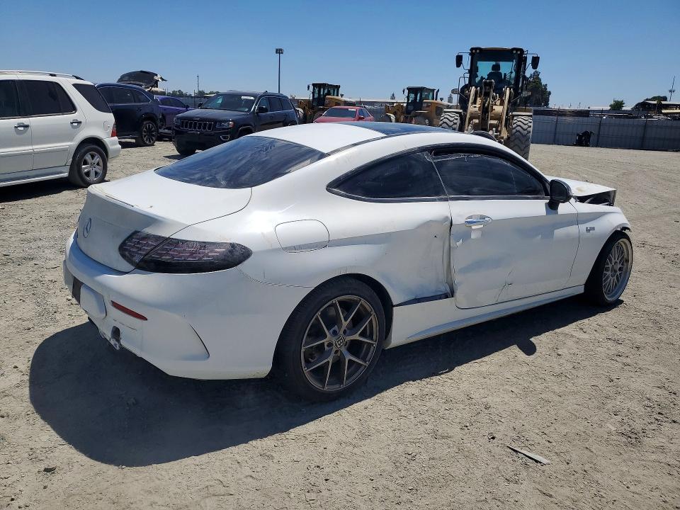 63368976 :رقم المزاد ، WDDWJ6EB8HF453110 vin ، 2017 Mercedes-benz C مزاد بيع