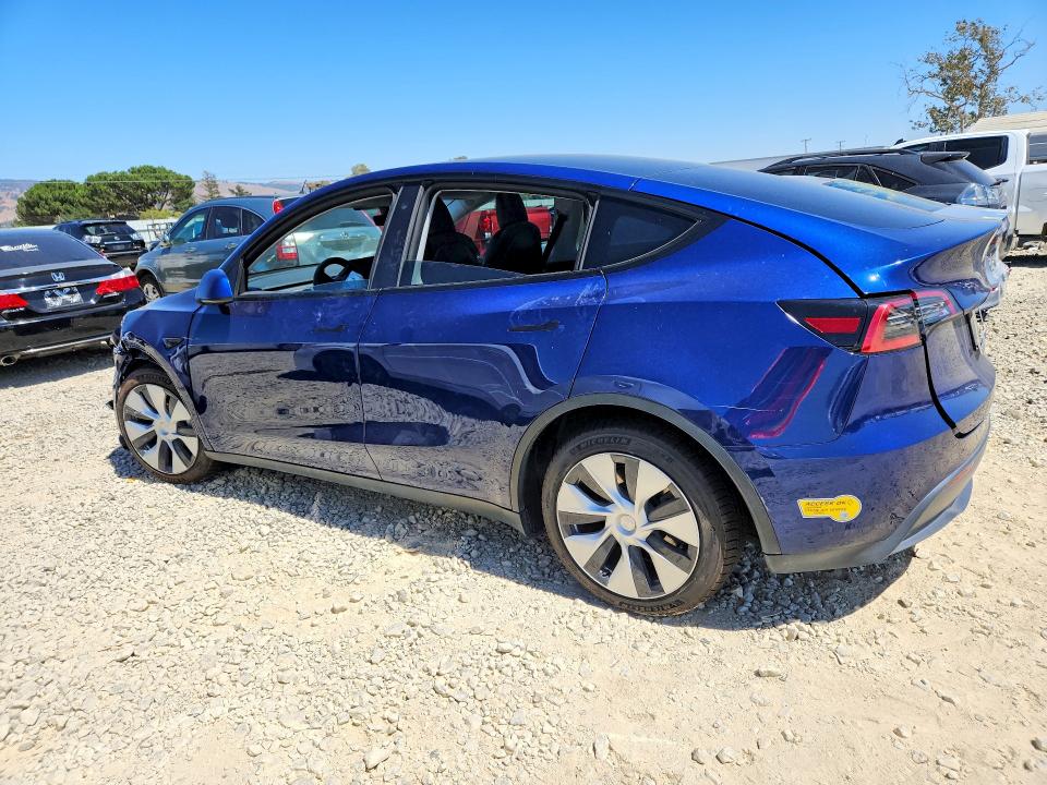 60653596 :رقم المزاد ، 5YJYGAEE8MF196818 vin ، 2021 Tesla Model Y مزاد بيع