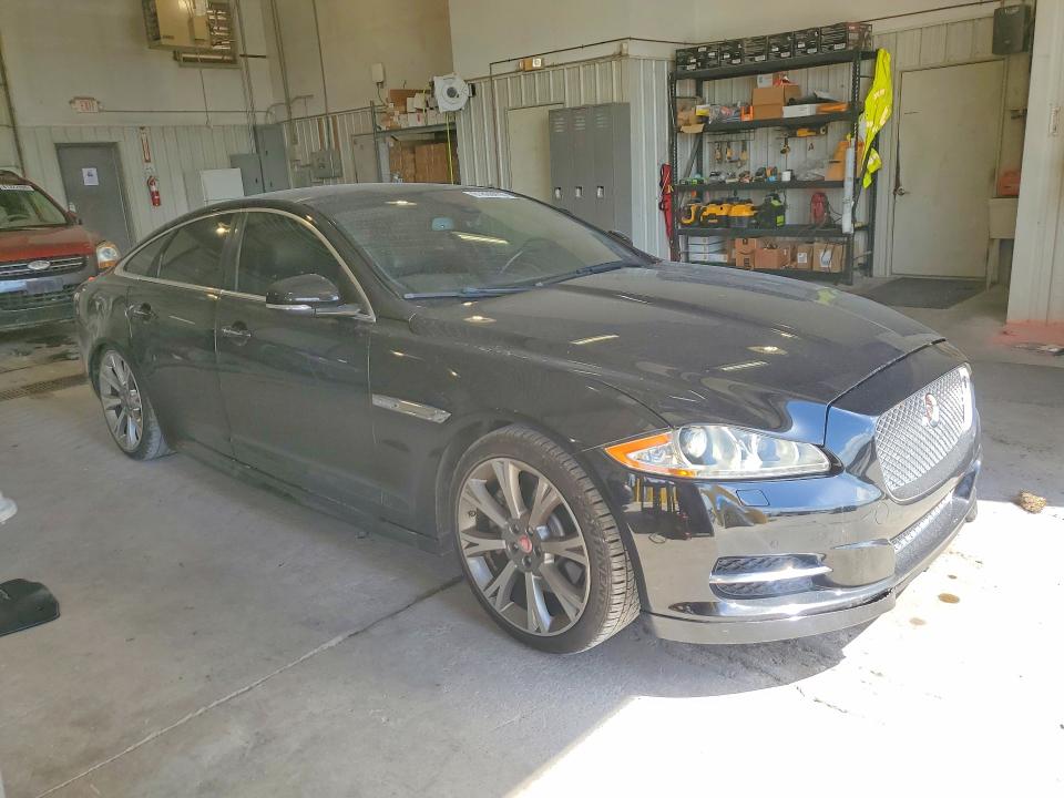 Продажа на аукционе авто 2015 Jaguar Xj, vin: SAJWA1CZXF8V86757, номер лота: 61890416