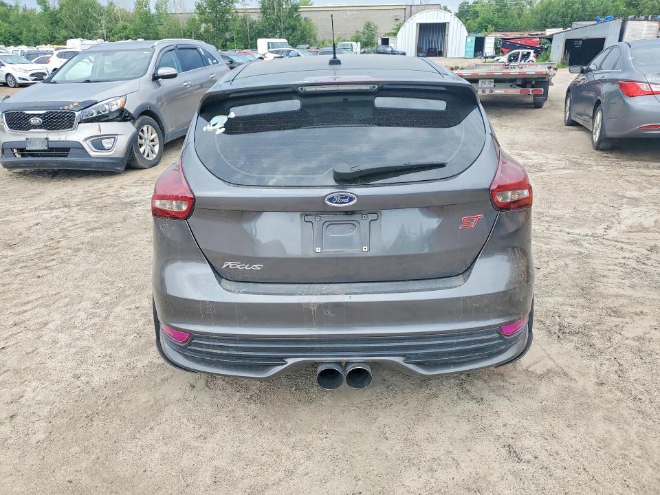 59142336 :رقم المزاد ، 1FADP3L94JL273764 vin ، 2018 Ford Focus مزاد بيع