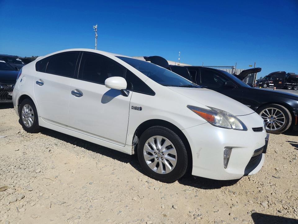 61369926 :رقم المزاد ، JTDKN3DP0E3054701 vin ، 2014 Toyota Prius Plug-in Hybrid مزاد بيع