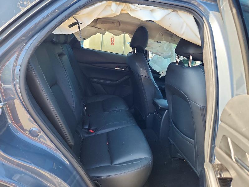 61425946 :رقم المزاد ، 3MVDMBAY1MM300699 vin ، 2021 Mazda Cx-30 مزاد بيع