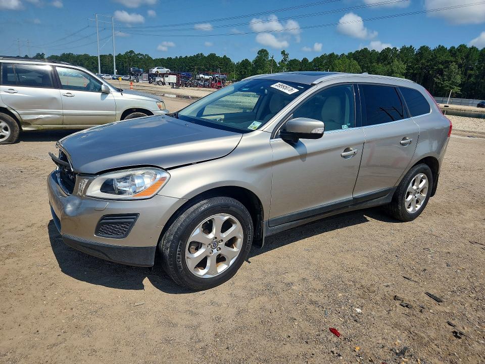 59995076 :رقم المزاد ، YV4952DL8D2409427 vin ، 2013 Volvo Xc60 مزاد بيع
