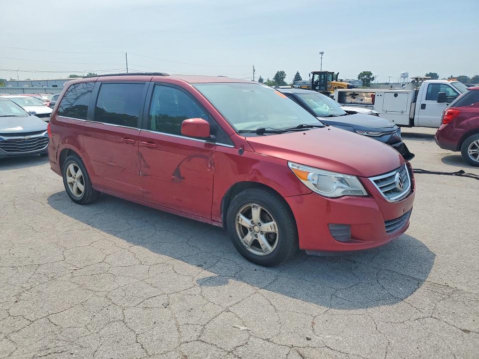 60777266 :رقم المزاد ، 2V4RW3DG4BR641908 vin ، 2011 Volkswagen Routan مزاد بيع